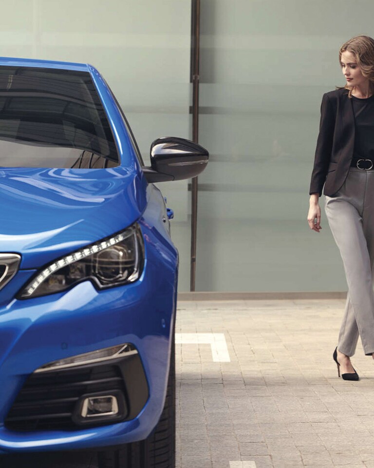 Vehicle roadside assistance and breakdown service PEUGEOT